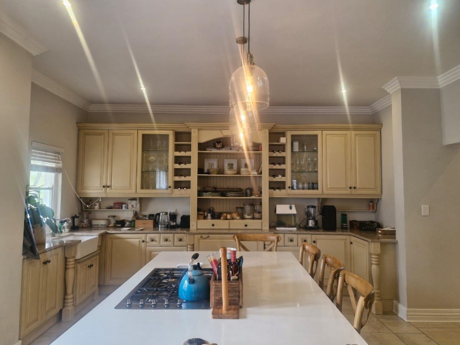 4 Bedroom Property for Sale in Woodmead Gauteng