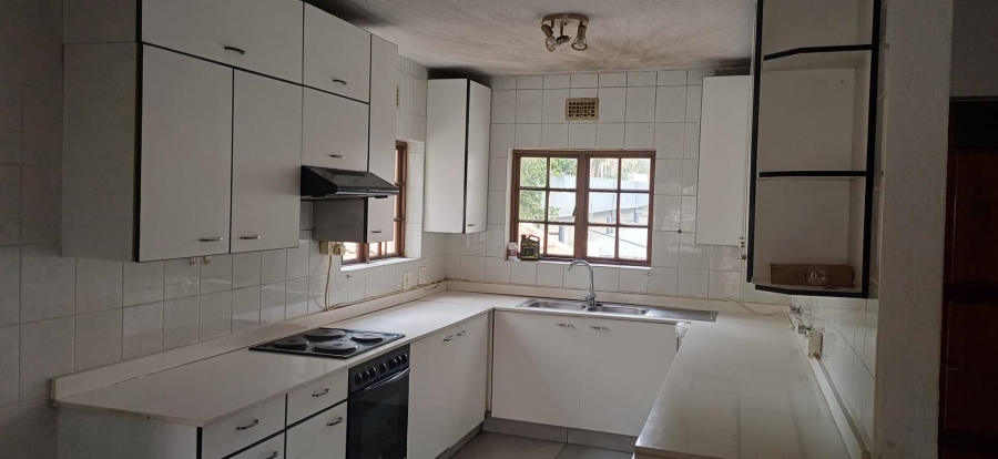 To Let 3 Bedroom Property for Rent in Sandown Gauteng