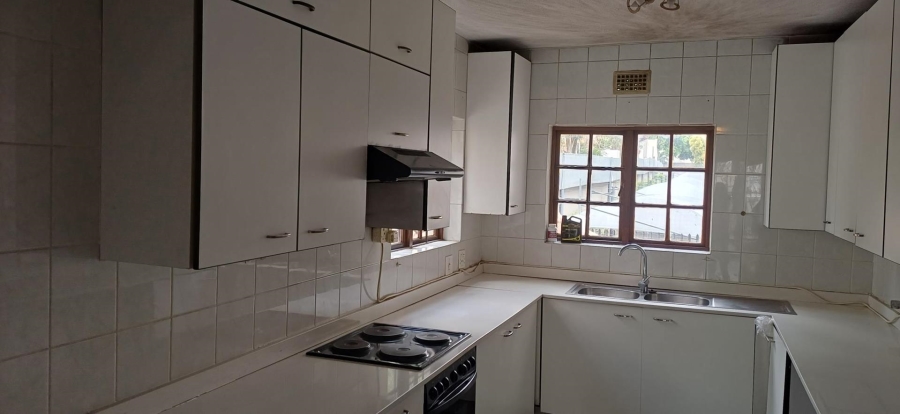 To Let 3 Bedroom Property for Rent in Sandown Gauteng