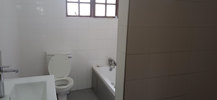 To Let 3 Bedroom Property for Rent in Sandown Gauteng