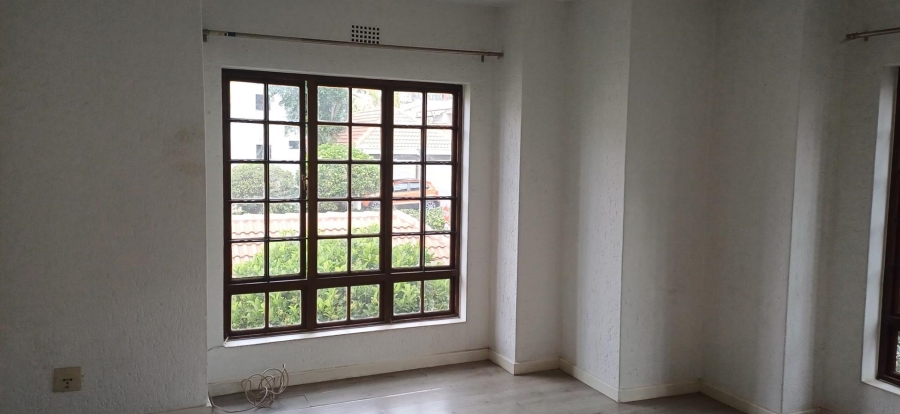 To Let 3 Bedroom Property for Rent in Sandown Gauteng