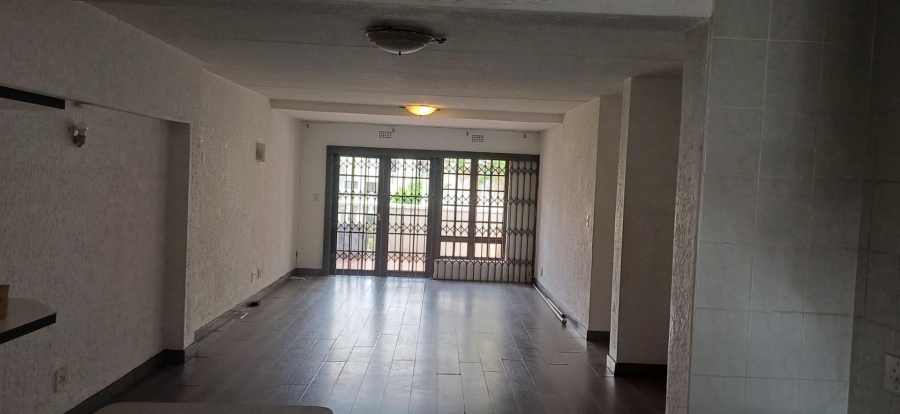 To Let 3 Bedroom Property for Rent in Sandown Gauteng