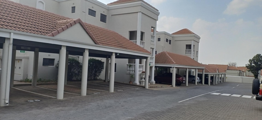 To Let 3 Bedroom Property for Rent in Sandown Gauteng