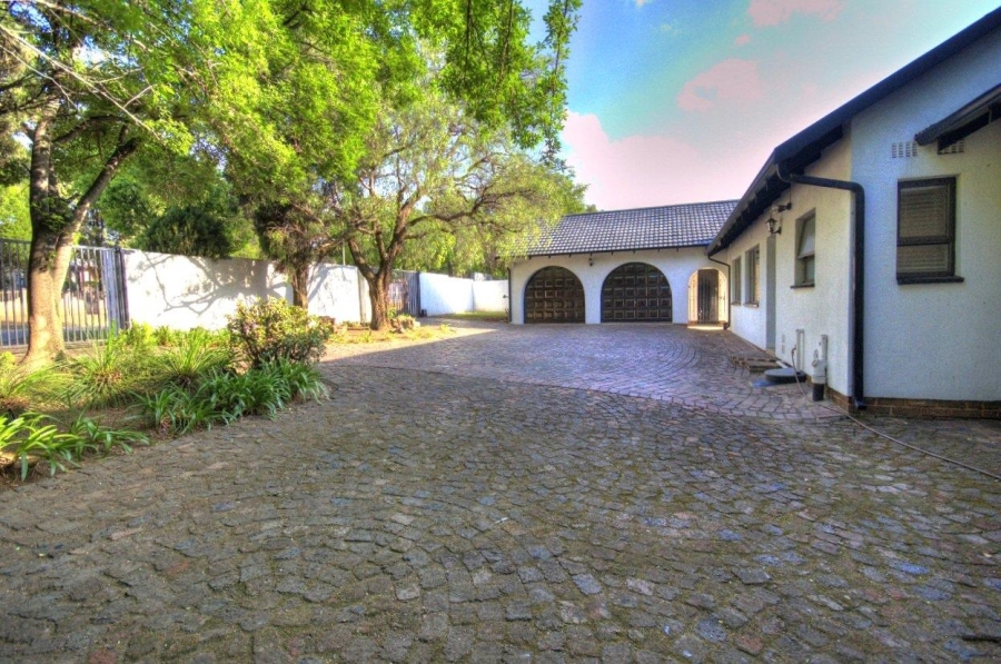 2 Bedroom Property for Sale in Brackendowns Gauteng