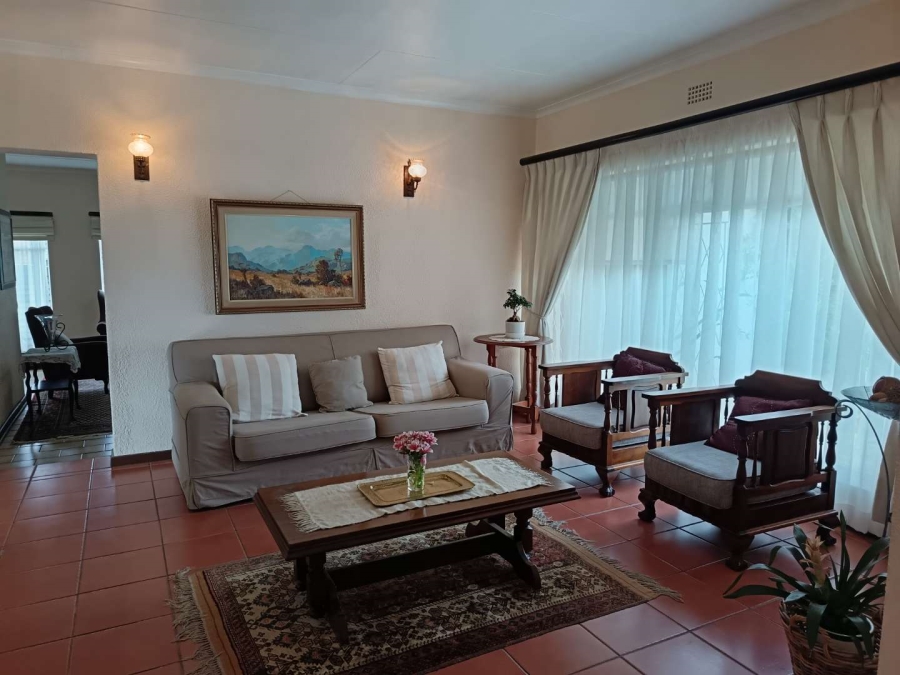 5 Bedroom Property for Sale in Brackendowns Gauteng