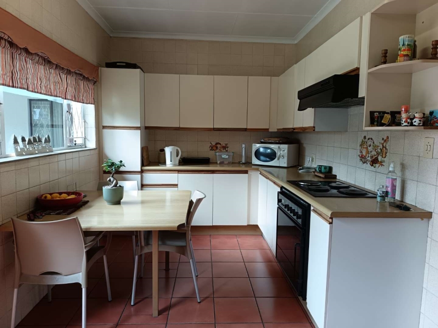 5 Bedroom Property for Sale in Brackendowns Gauteng