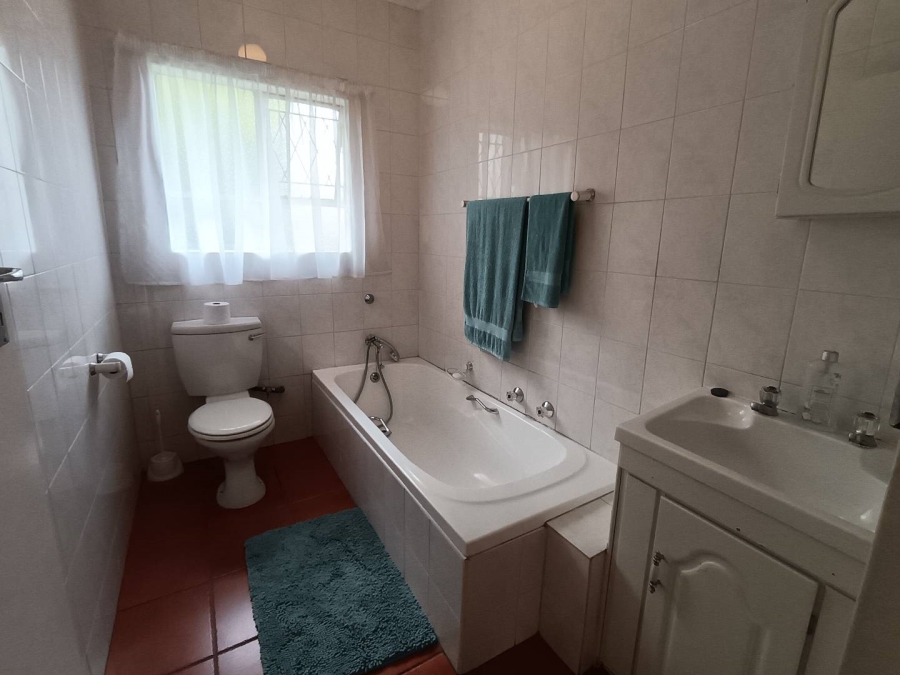 5 Bedroom Property for Sale in Brackendowns Gauteng
