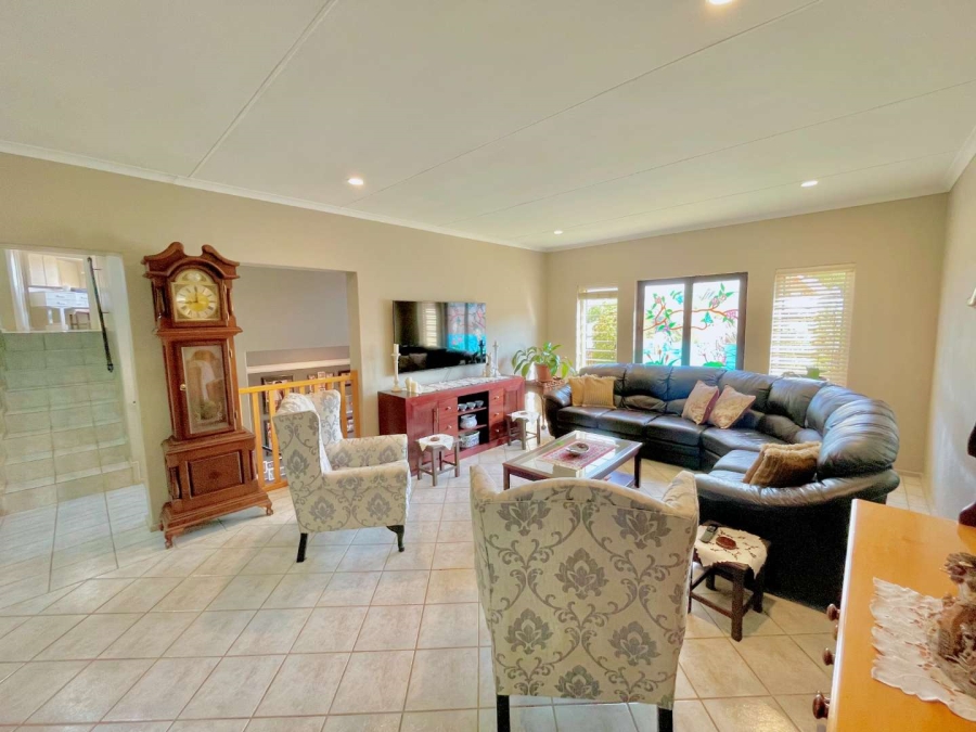 3 Bedroom Property for Sale in Faerie Glen Gauteng