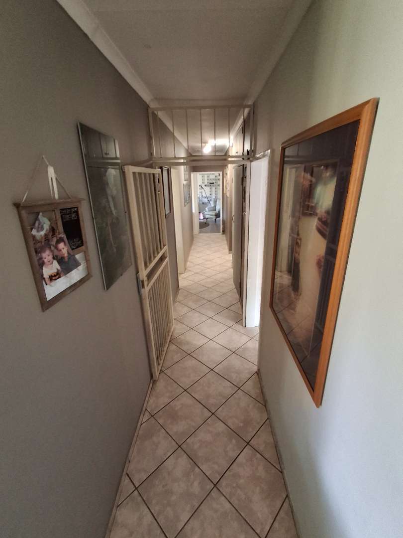 3 Bedroom Property for Sale in Valhalla Gauteng