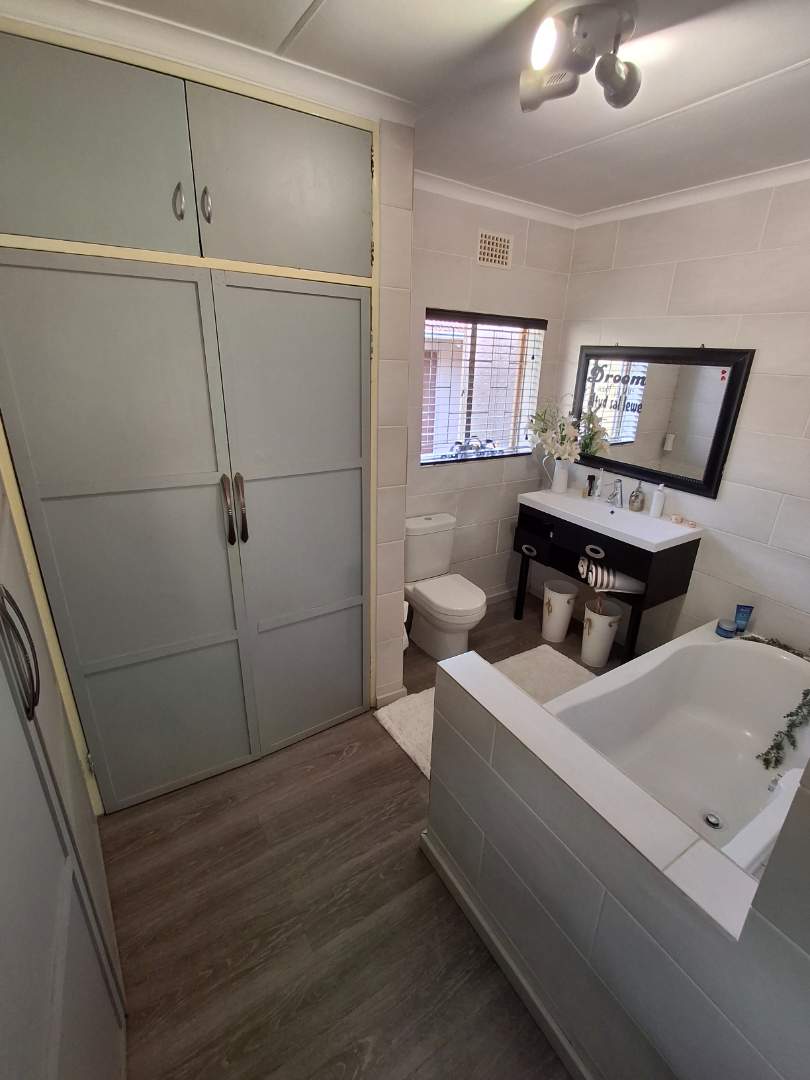 3 Bedroom Property for Sale in Valhalla Gauteng