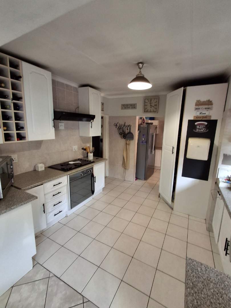 3 Bedroom Property for Sale in Valhalla Gauteng