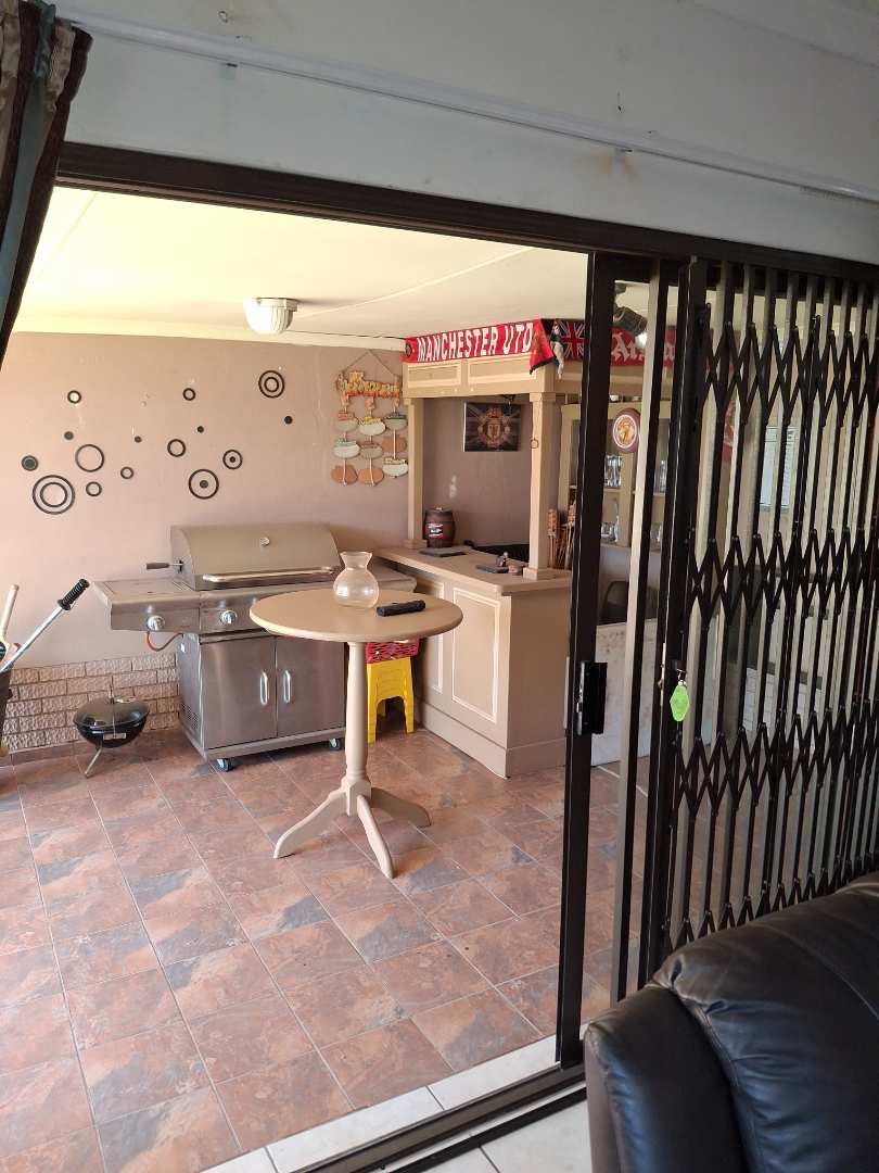 3 Bedroom Property for Sale in Valhalla Gauteng