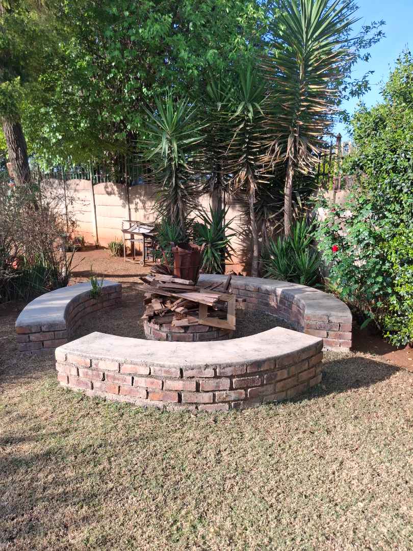 3 Bedroom Property for Sale in Valhalla Gauteng