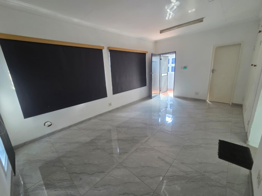 1 Bedroom Property for Sale in Helderkruin Gauteng