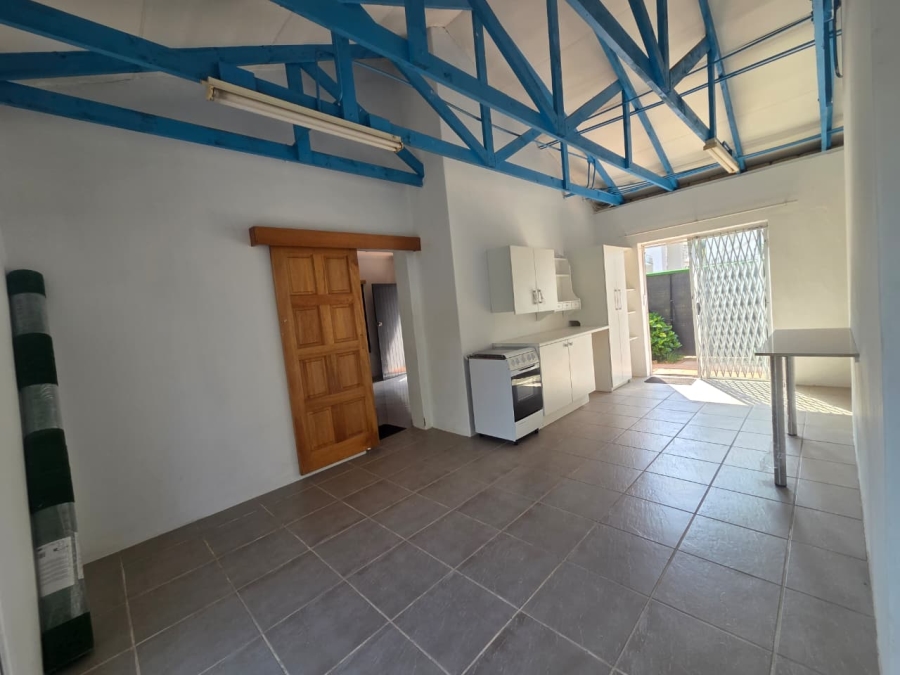 1 Bedroom Property for Sale in Helderkruin Gauteng