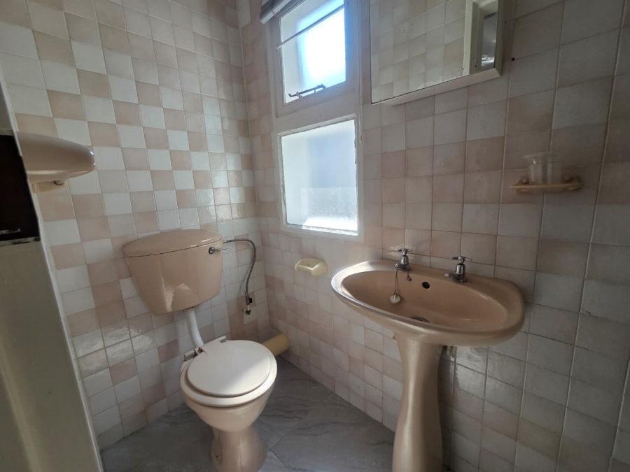 1 Bedroom Property for Sale in Helderkruin Gauteng