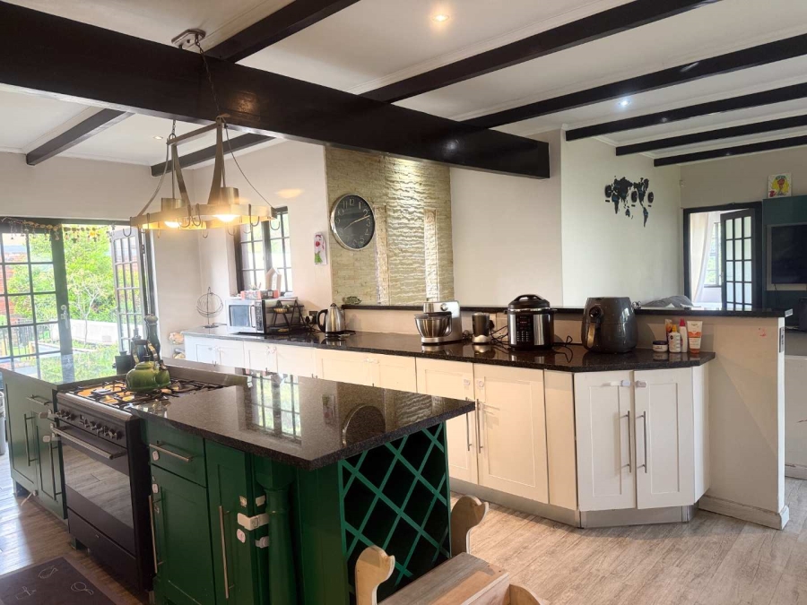 5 Bedroom Property for Sale in Valeriedene Gauteng