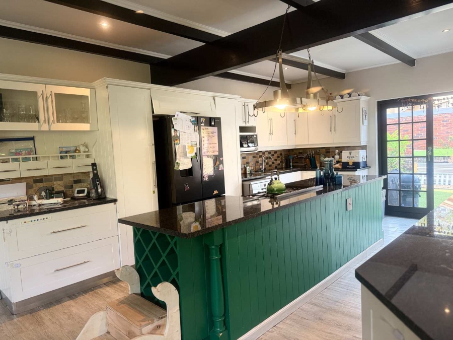 5 Bedroom Property for Sale in Valeriedene Gauteng