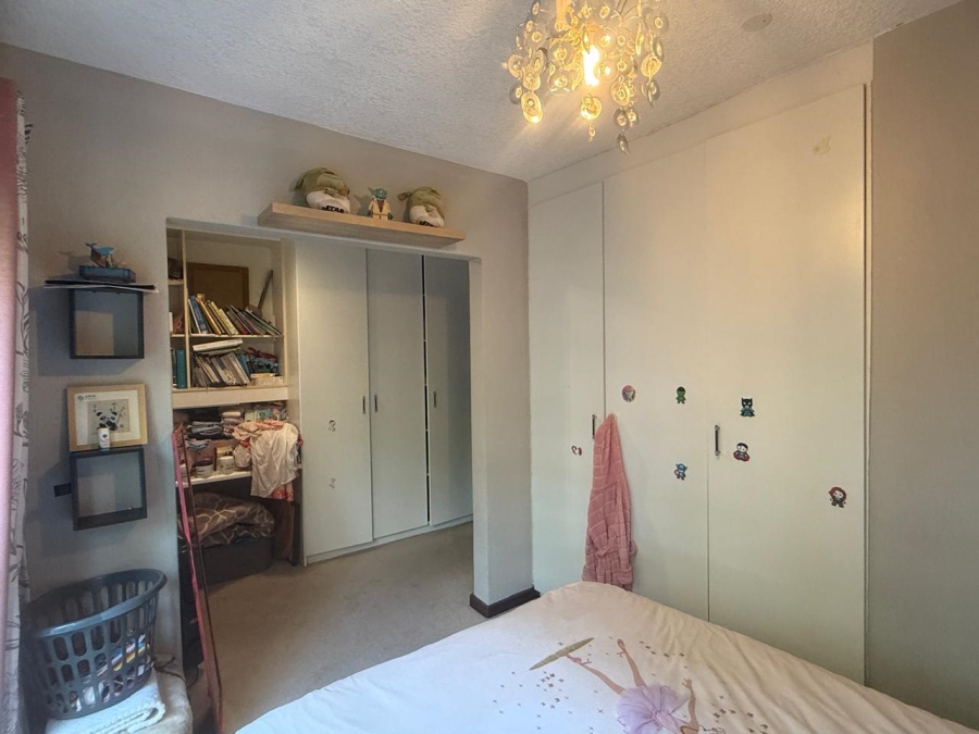 5 Bedroom Property for Sale in Valeriedene Gauteng