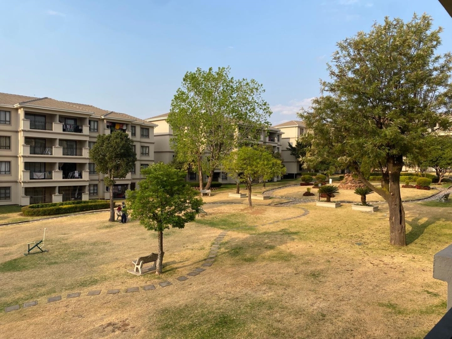To Let 1 Bedroom Property for Rent in Noordwyk Gauteng