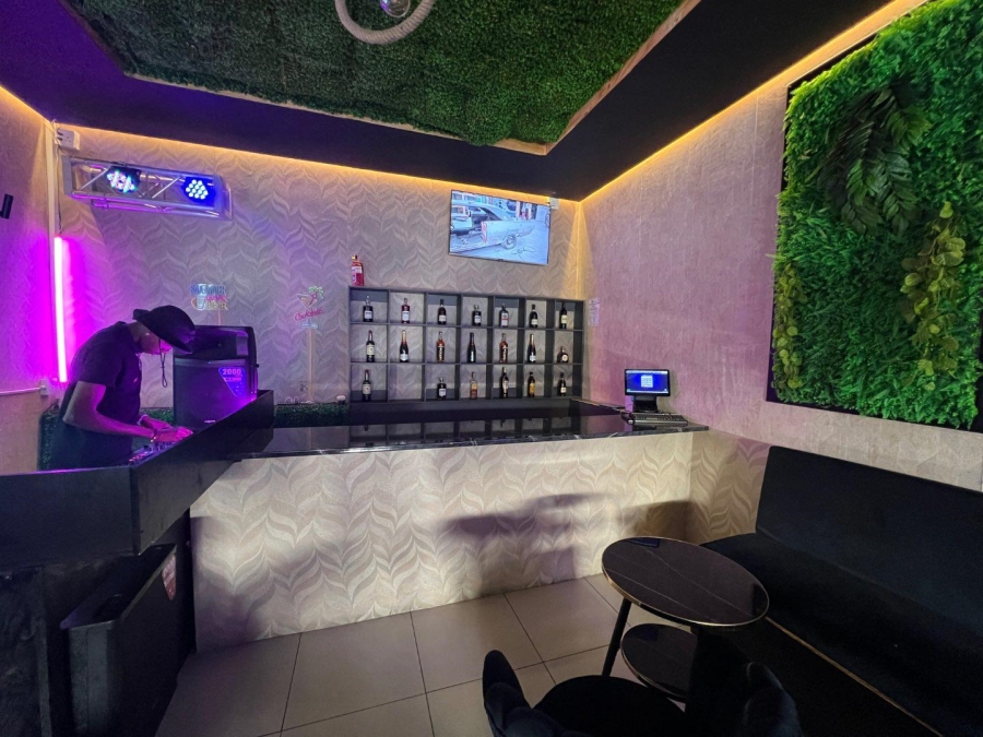 Commercial Property for Sale in Kyalami Ah Gauteng