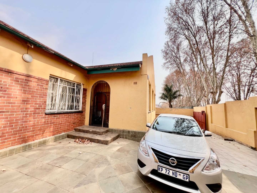 9 Bedroom Property for Sale in Kensington Gauteng