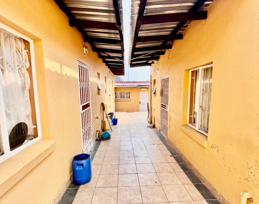 9 Bedroom Property for Sale in Kensington Gauteng