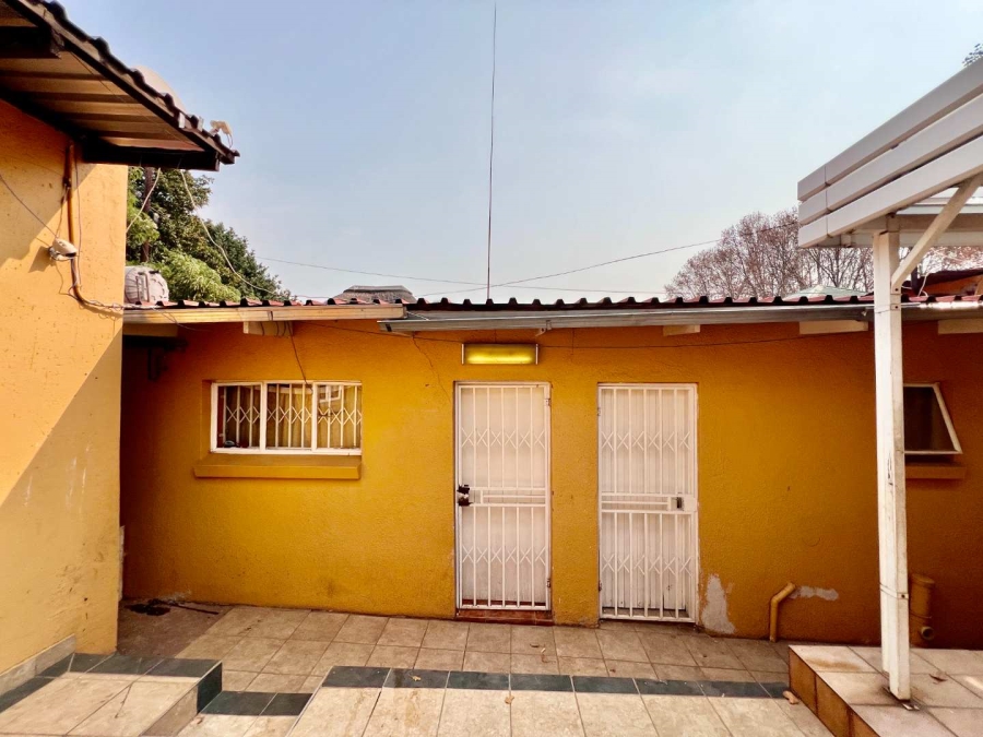 9 Bedroom Property for Sale in Kensington Gauteng