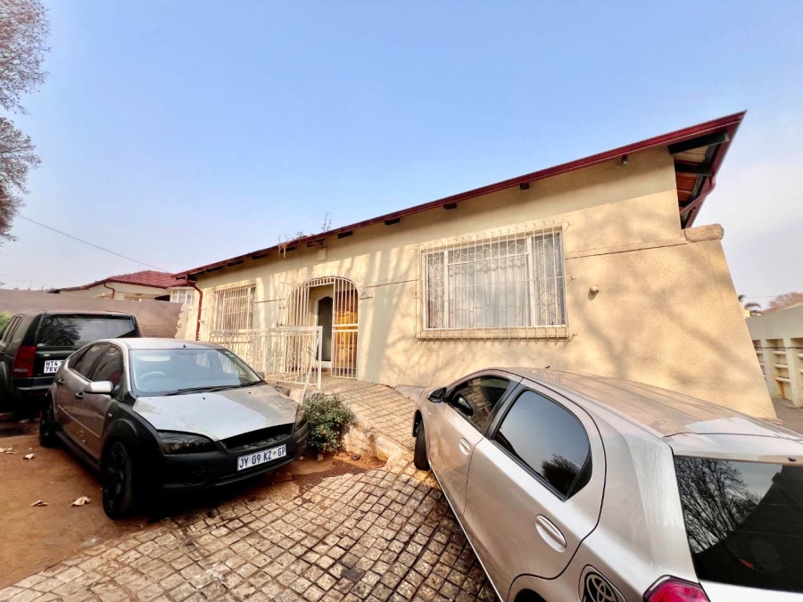 4 Bedroom Property for Sale in Kensington Gauteng