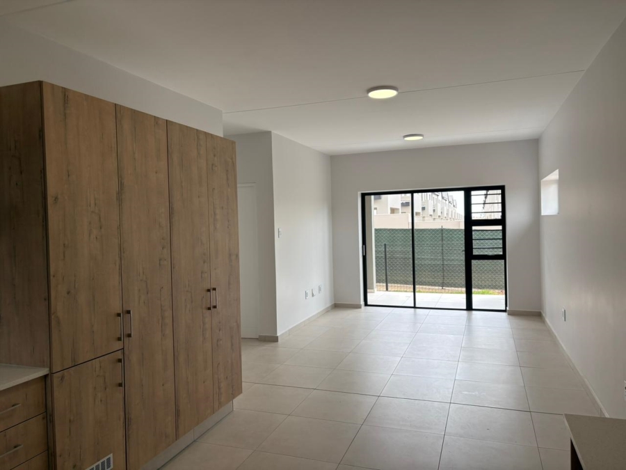2 Bedroom Property for Sale in Wilgeheuwel Gauteng