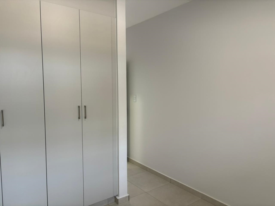 2 Bedroom Property for Sale in Wilgeheuwel Gauteng
