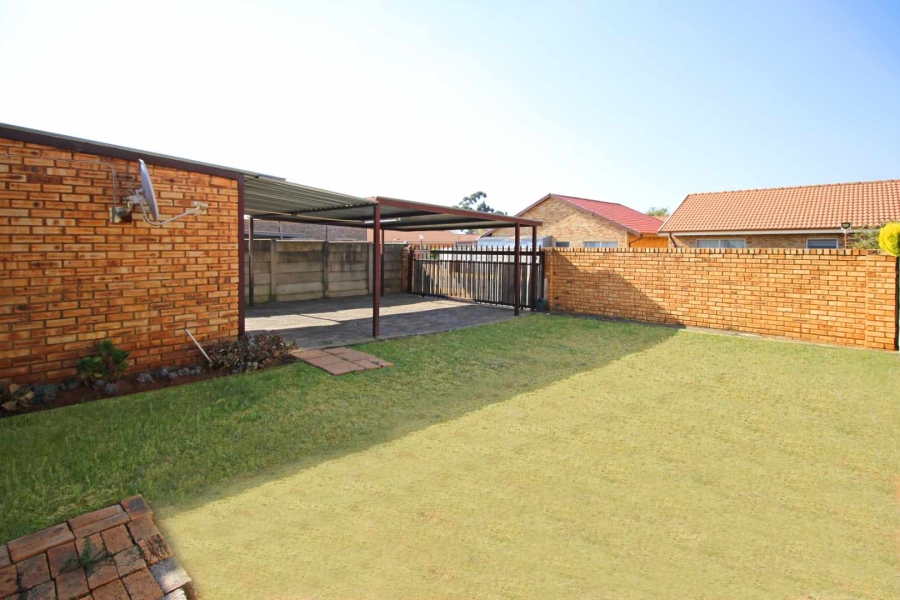 2 Bedroom Property for Sale in Wilbotsdal Gauteng