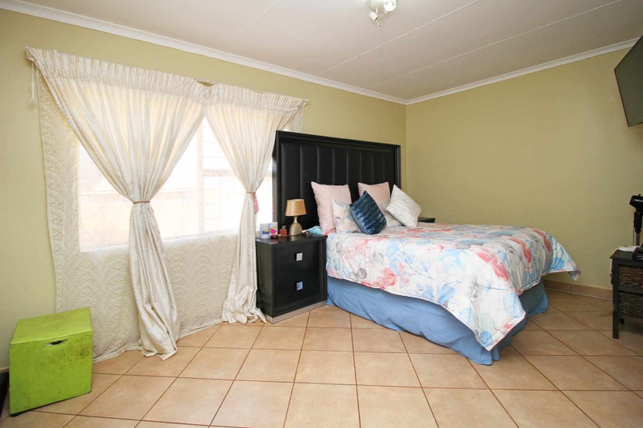 2 Bedroom Property for Sale in Wilbotsdal Gauteng