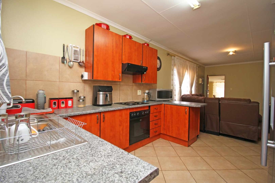 2 Bedroom Property for Sale in Wilbotsdal Gauteng