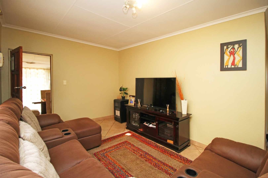 2 Bedroom Property for Sale in Wilbotsdal Gauteng