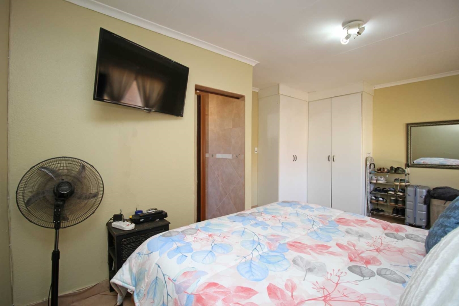2 Bedroom Property for Sale in Wilbotsdal Gauteng