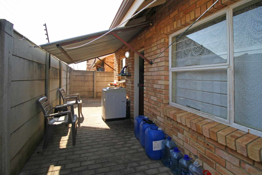 2 Bedroom Property for Sale in Wilbotsdal Gauteng