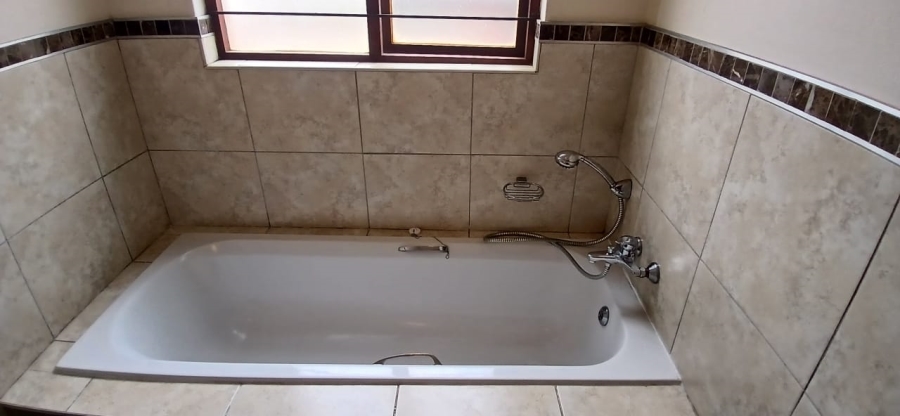 2 Bedroom Property for Sale in Pretorius Park Gauteng