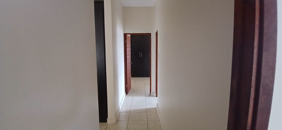 2 Bedroom Property for Sale in Pretorius Park Gauteng