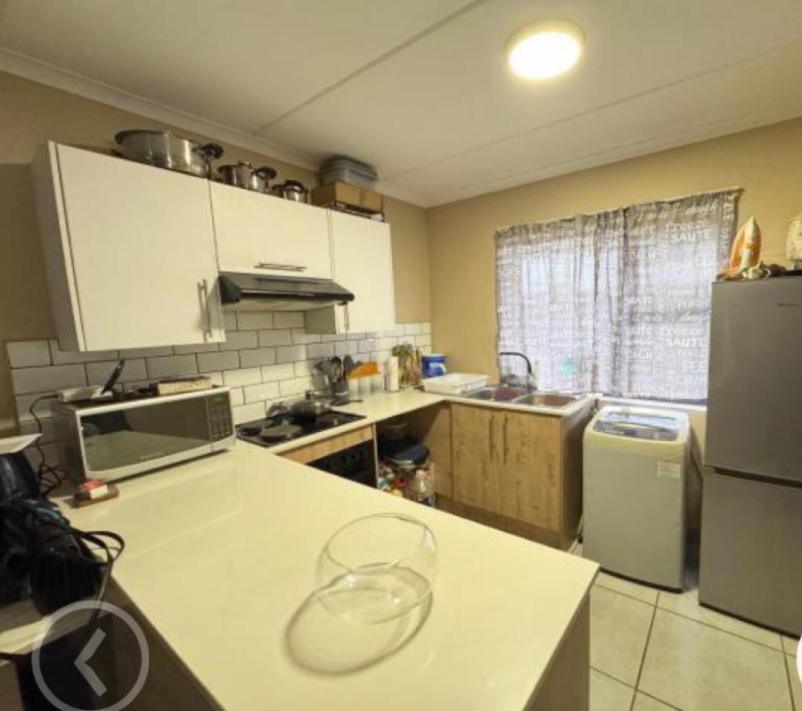 2 Bedroom Property for Sale in Pomona Gauteng