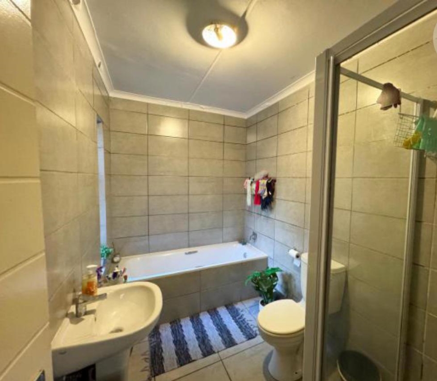 2 Bedroom Property for Sale in Pomona Gauteng