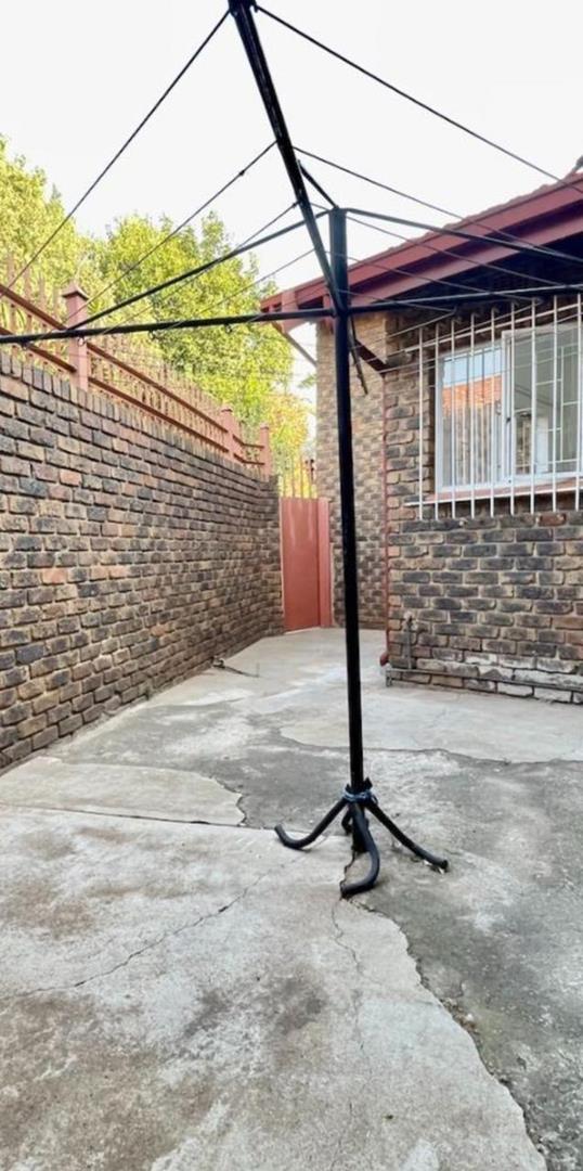 3 Bedroom Property for Sale in Birchleigh North Gauteng