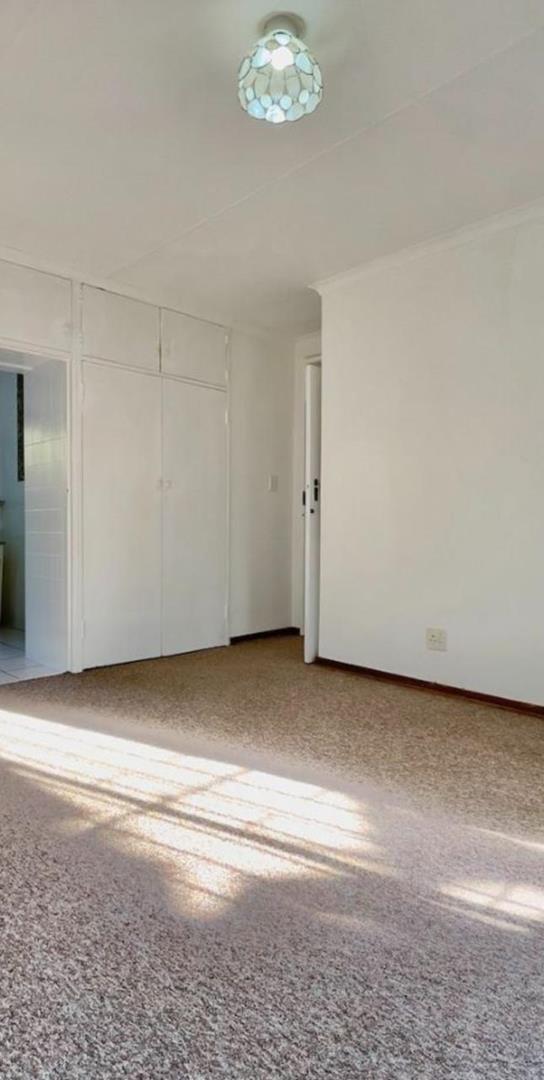 3 Bedroom Property for Sale in Birchleigh North Gauteng