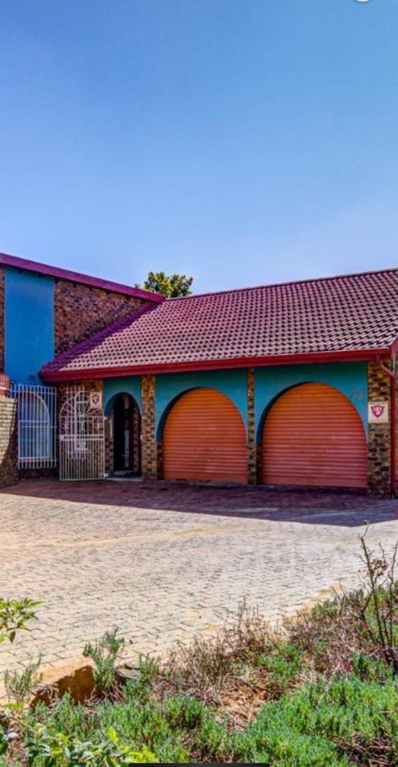 3 Bedroom Property for Sale in Birchleigh North Gauteng