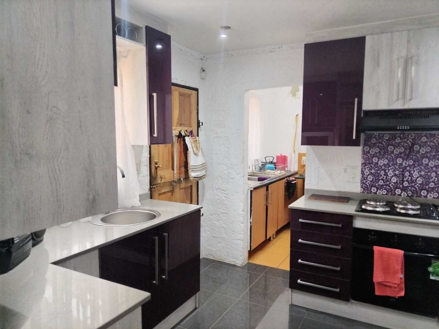 4 Bedroom Property for Sale in Lenasia Gauteng