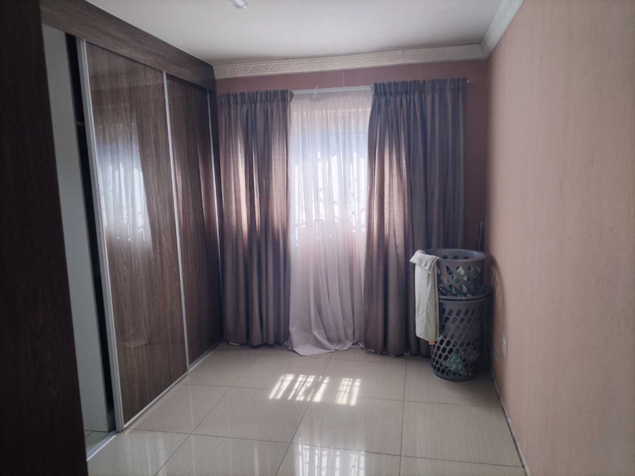 4 Bedroom Property for Sale in Lenasia Gauteng