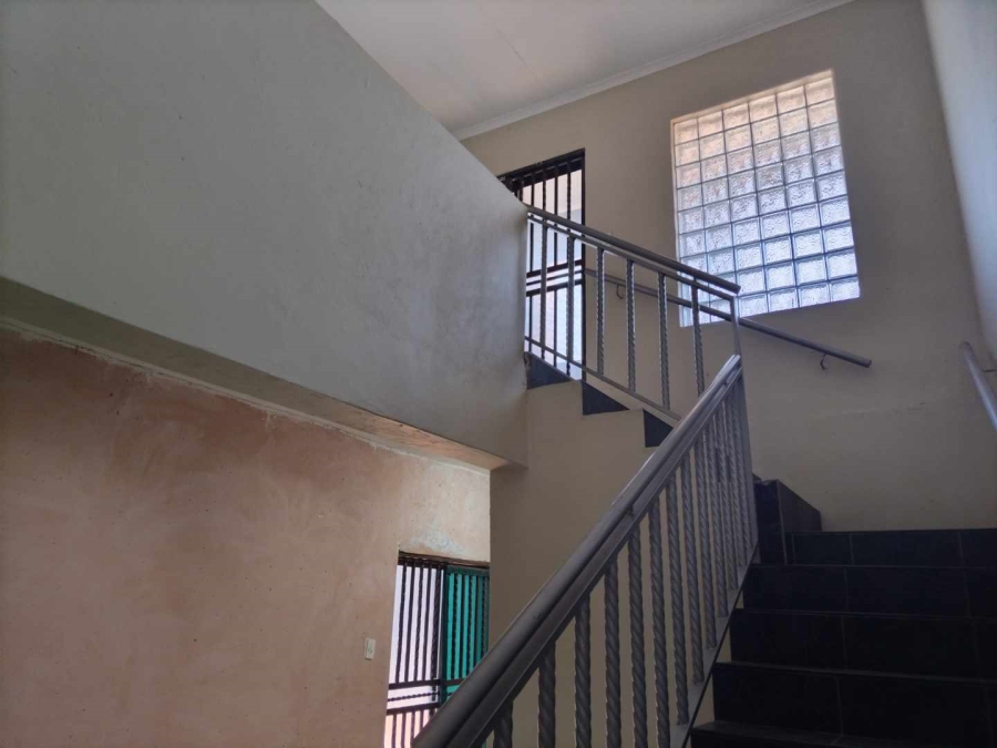 4 Bedroom Property for Sale in Lenasia Gauteng