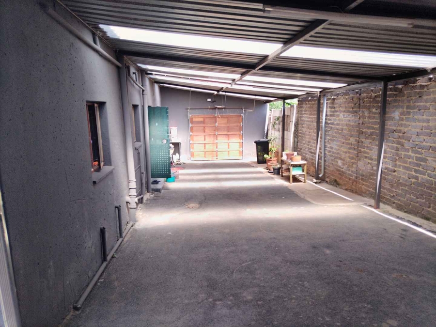 4 Bedroom Property for Sale in Lenasia Gauteng