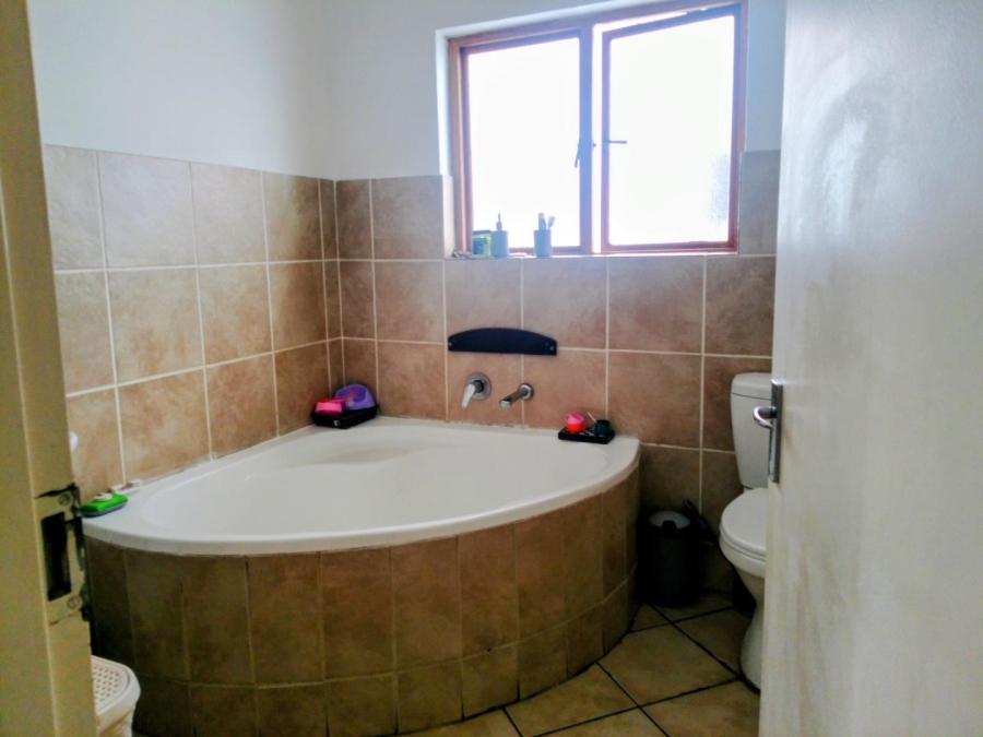 2 Bedroom Property for Sale in Winchester Hills Gauteng