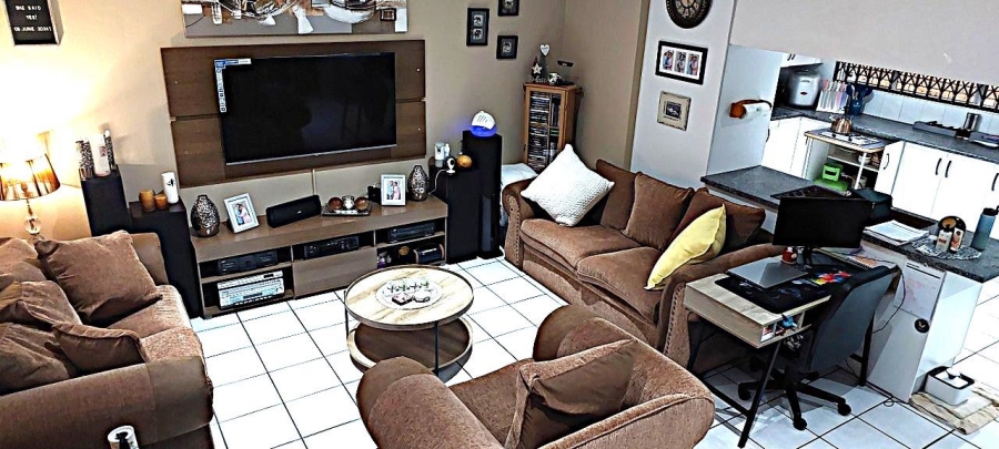 3 Bedroom Property for Sale in New Redruth Gauteng